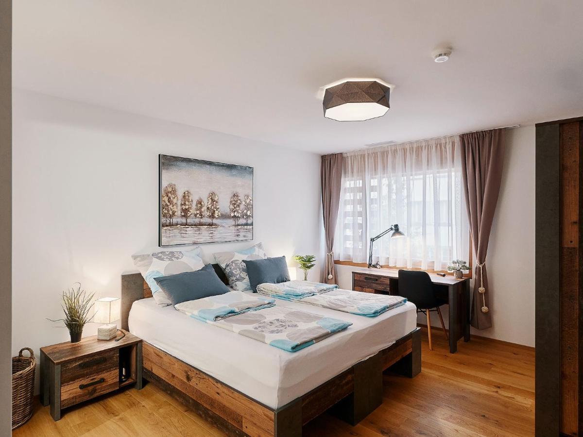 Montanas - Luxuswohnung Mit Kamin - Nahe Caumasee & Talstation Flims Buitenkant foto
